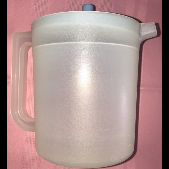Tupperware 1 Qt Pitcher #1575 Clear w/ Blue Lid USA Vintage - Picture 5 of 7